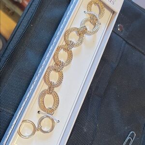 Elegant Gold and Silver Link Bracelet